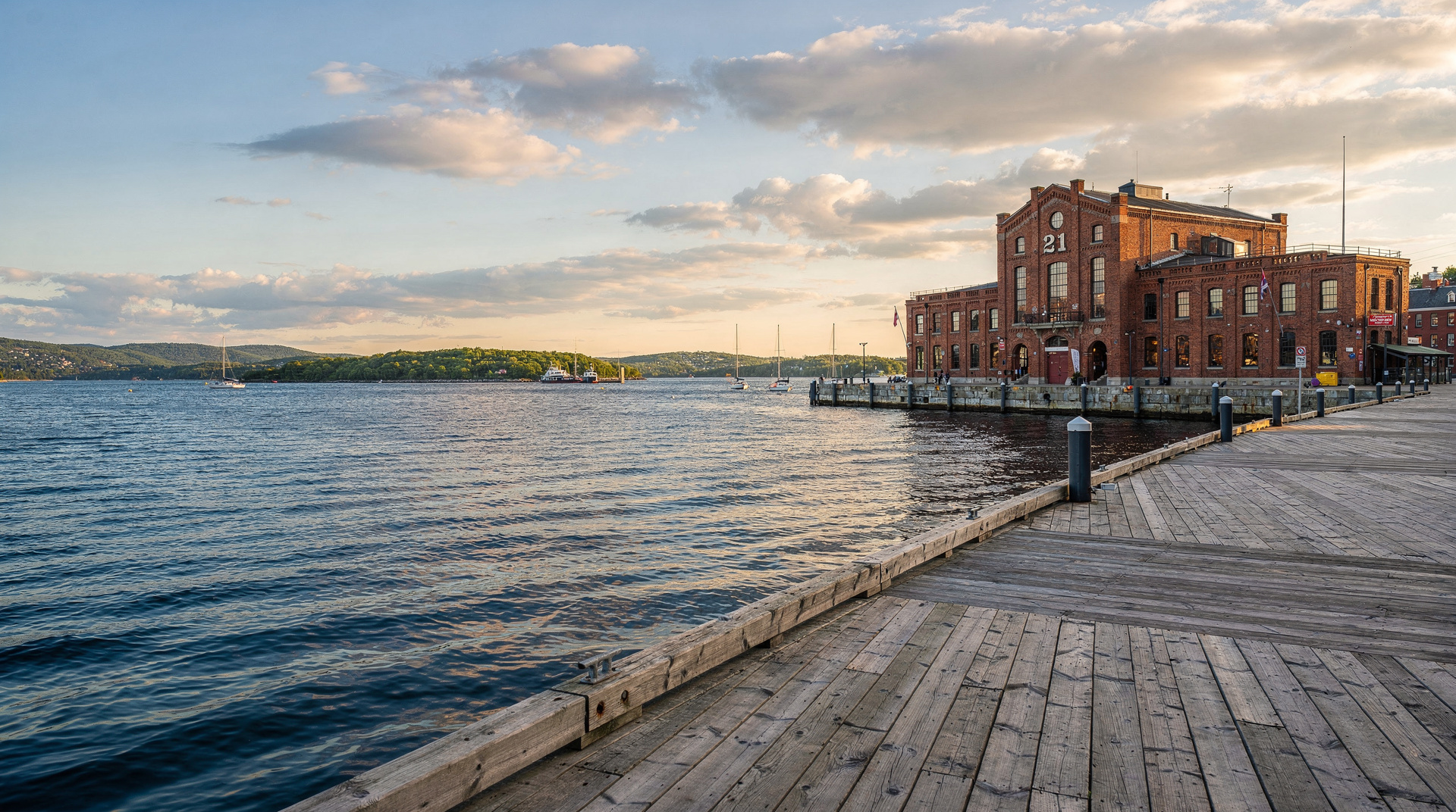 Pier 21 war Kanadas wichtigstes Einwanderungstor 1928–1971. Das Kanadische Einwanderungsmuseum erzählt die Geschichte von einer Million Ankünften.