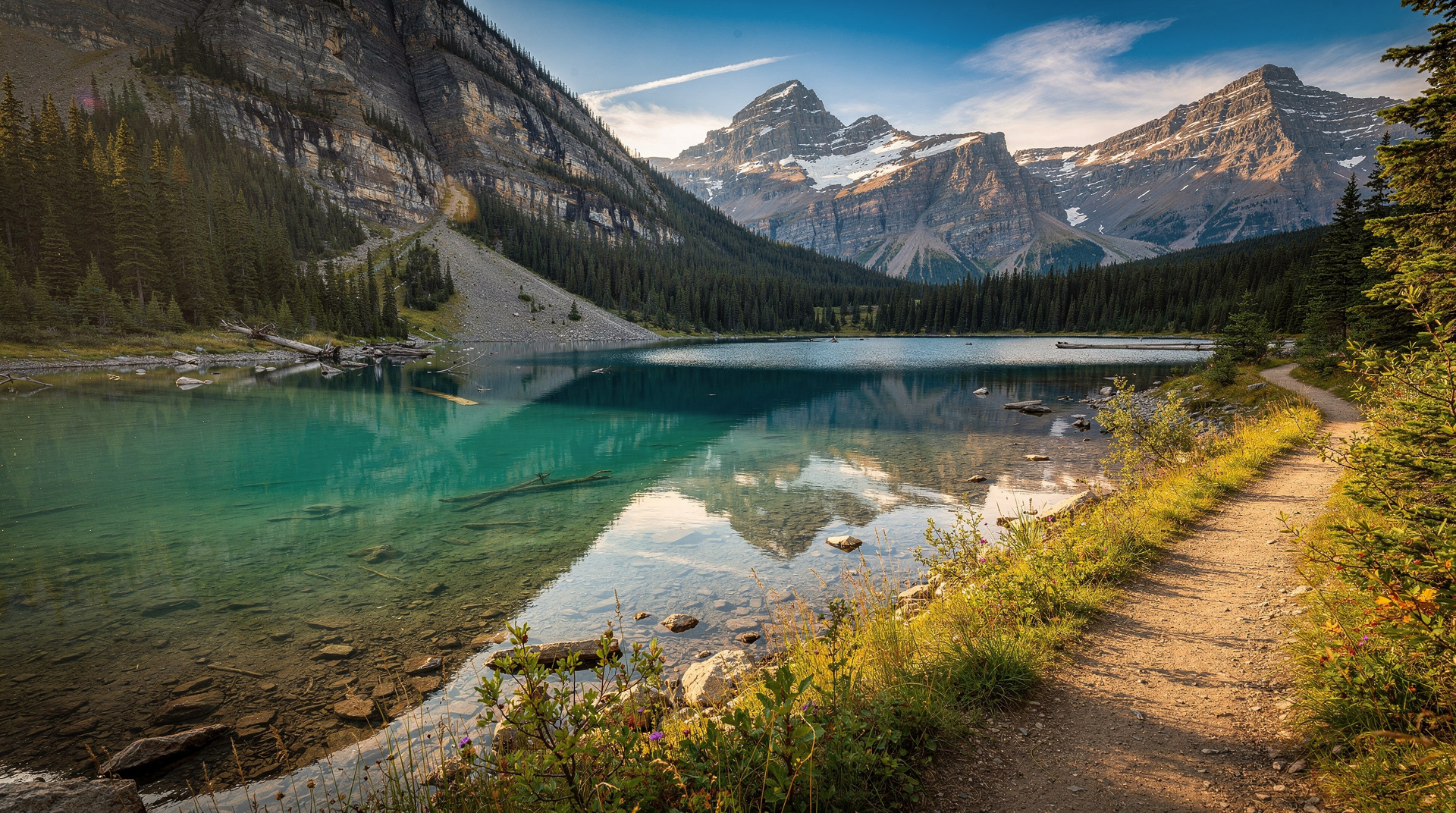 Grassi Lakes hike: easy beauty near Canmore