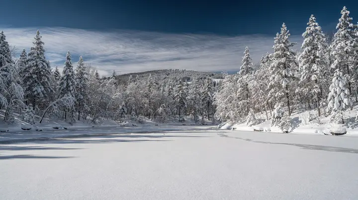 Attività invernali in Quebec: canoa di ghiaccio, Hôtel de Glace, kayak sulla neve, pesca